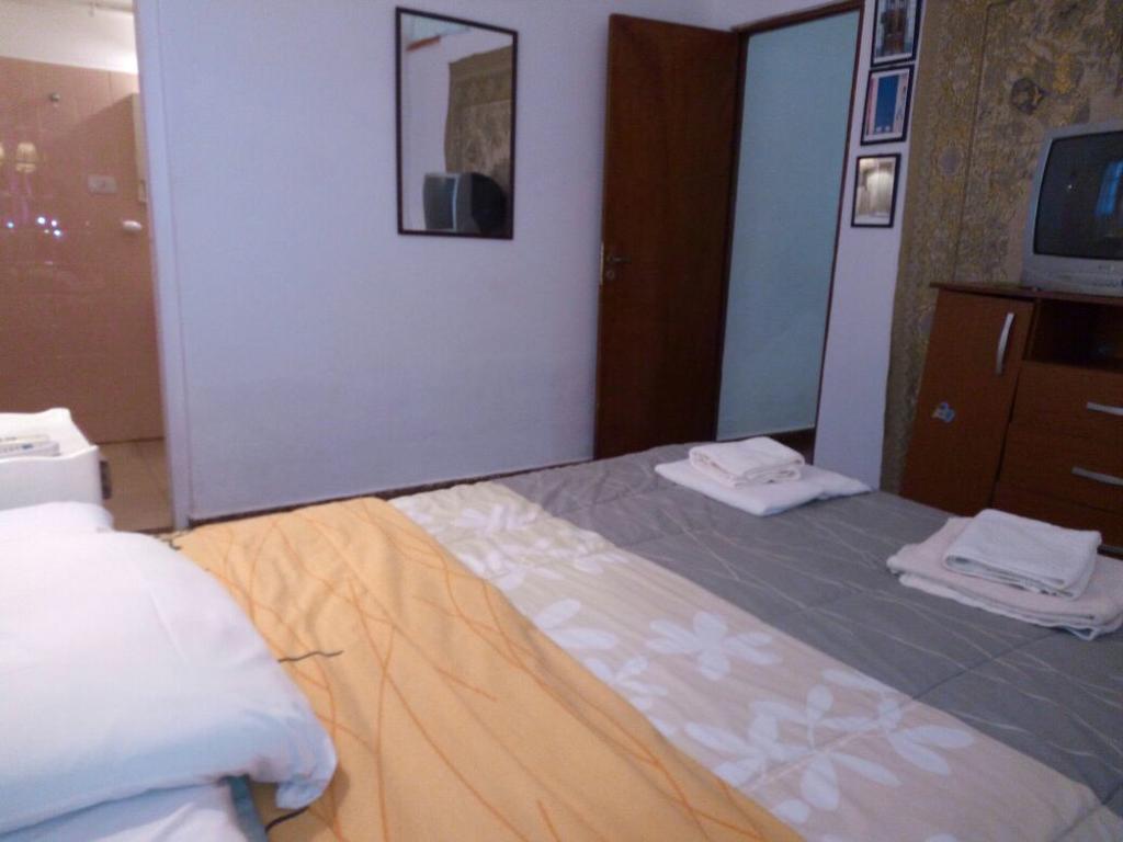 プエルト・イグアス Folks Iguazu - Casa De Huespedes Bed & Breakfast エクステリア 写真