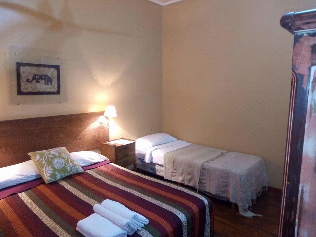 プエルト・イグアス Folks Iguazu - Casa De Huespedes Bed & Breakfast エクステリア 写真