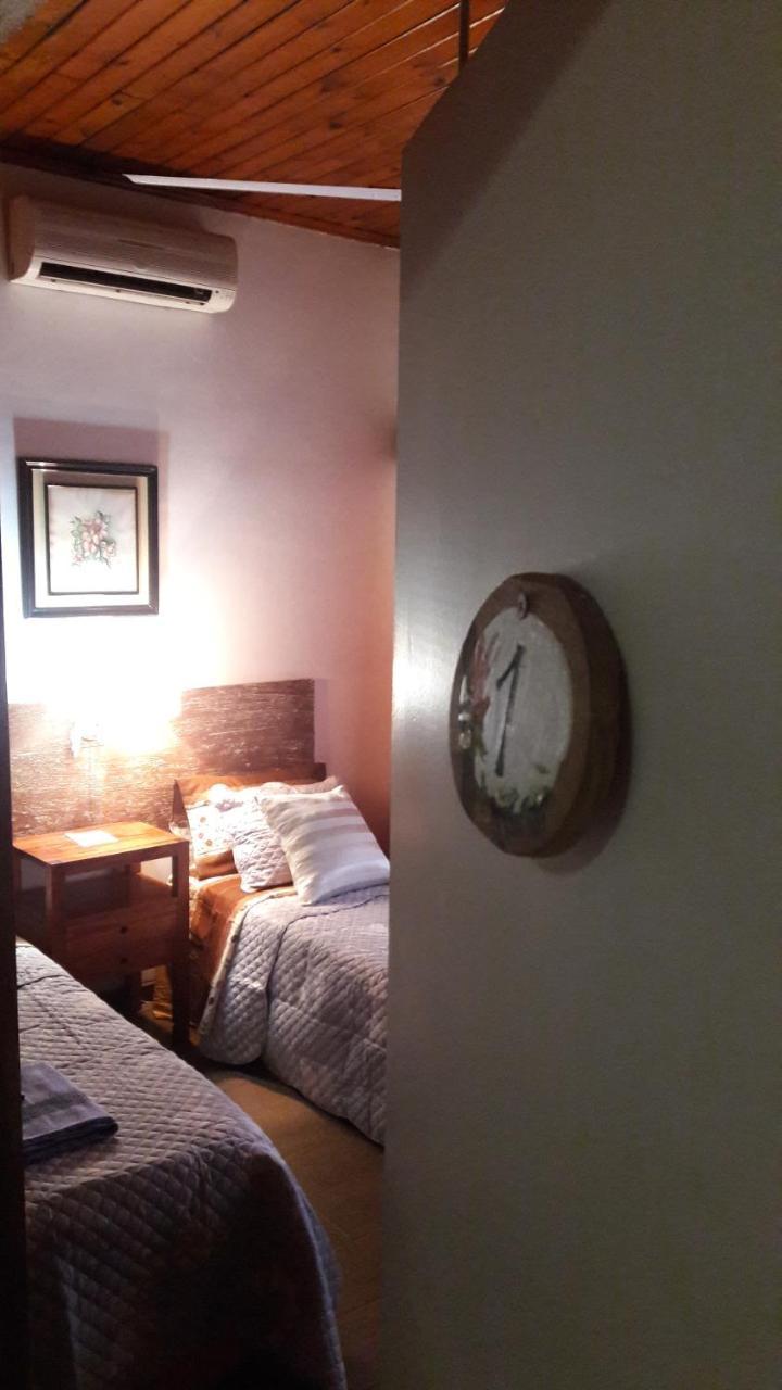 プエルト・イグアス Folks Iguazu - Casa De Huespedes Bed & Breakfast エクステリア 写真